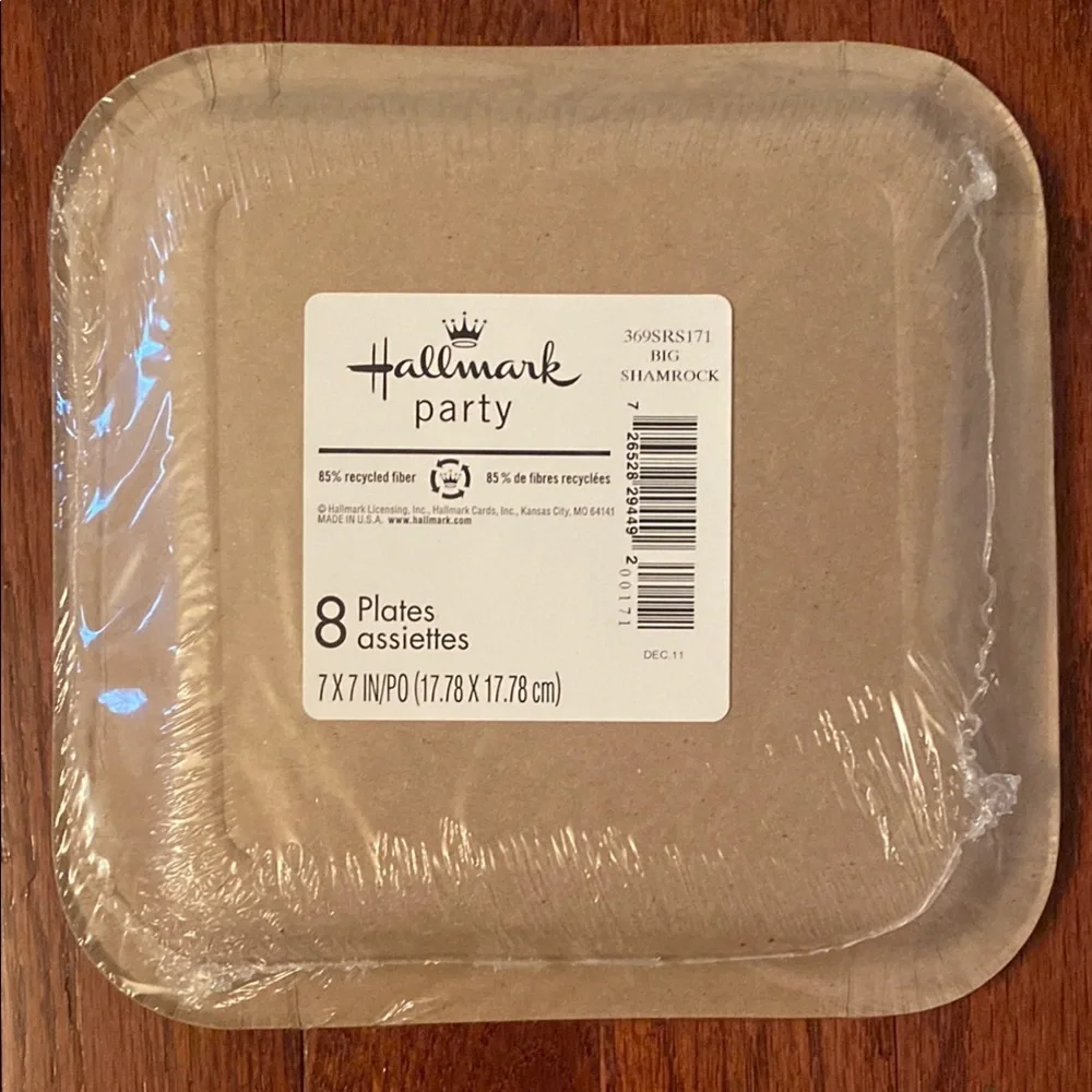 Hallmark Shamrock Square Paper Plates & Napkins for ☘️St. Patrick's Day☘️